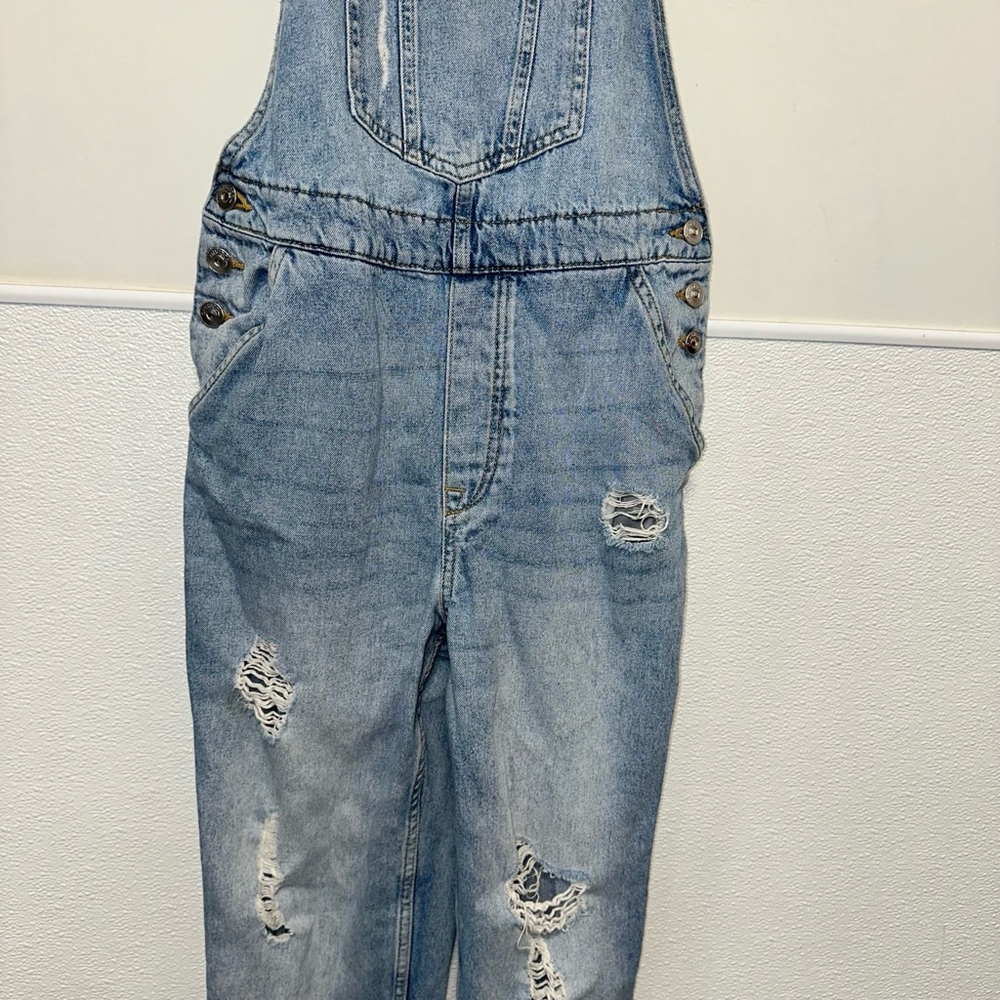 Women's Divided H&M Denim distressed Light Wash Overalls Size 4 Blue - Picture 6 of 11